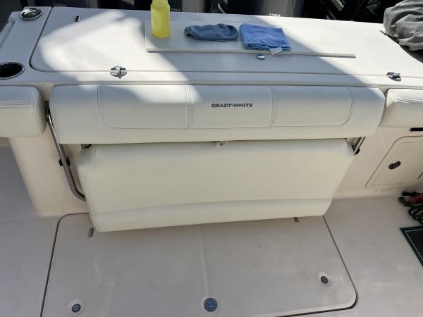 Grady-White center console reupholstery — after, photo 9 of 13